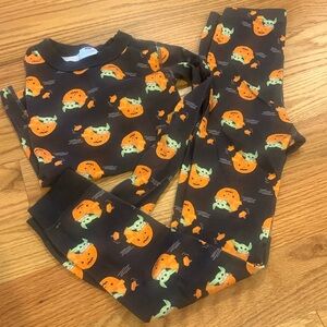 Hanna Andersson Halloween Star Wars Pajamas. US size 6-7. Cotton.